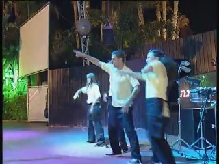 הופעות לחתונה | פלאש מוב מלצרים