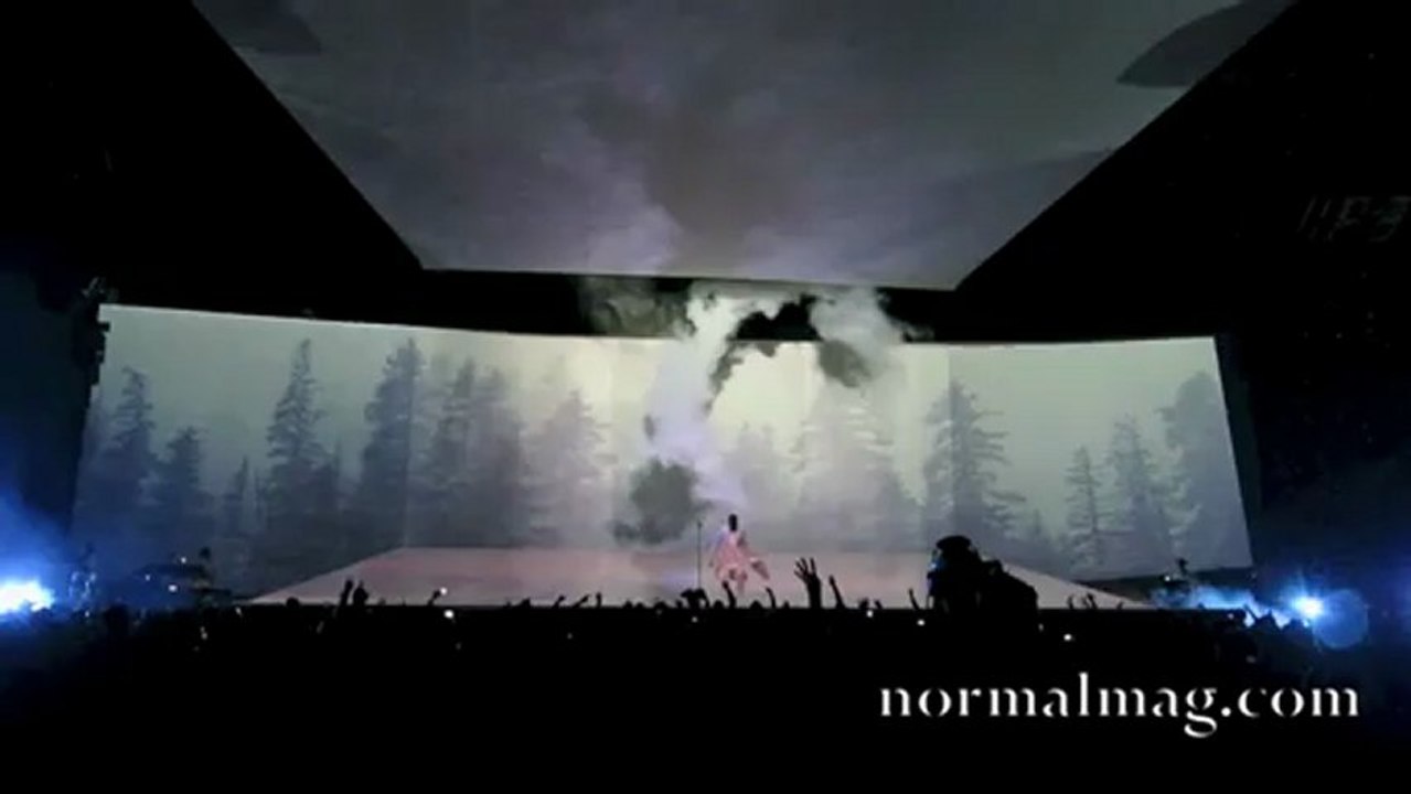 Kanye West - Heartless @ Revel Ovation Hall