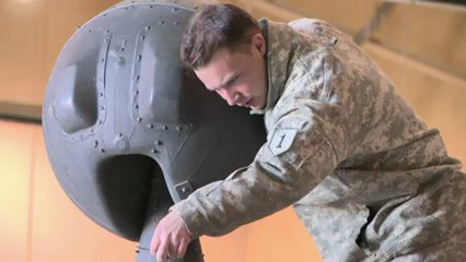 ظروف القتال في أفغانستان... في قاعدة أميركية