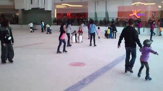 A la patinoire