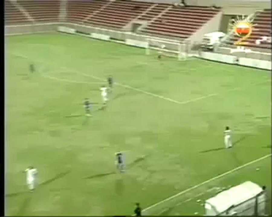 camera man incredible kick