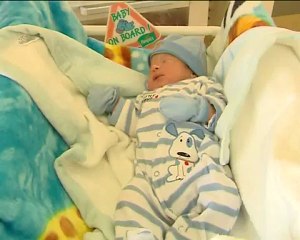 Το πρώτο μωρό της Λαμίας για το 2013