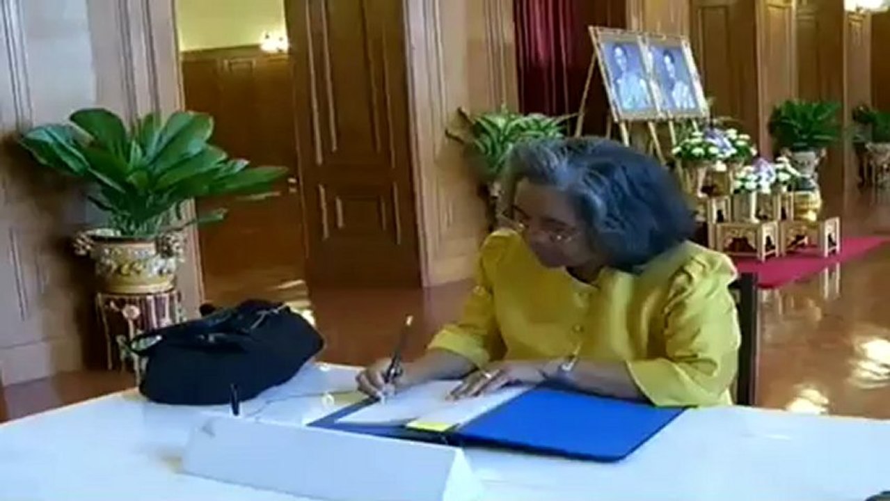 royalnews-1-jan-2013