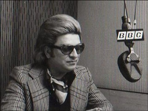 Zeki Müren ~ Yollar Uzak Gelemedim