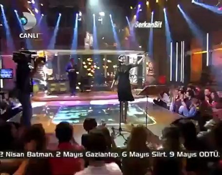 Şevval Sam Güldür Gül 20 Nisan Beyaz Show 2012