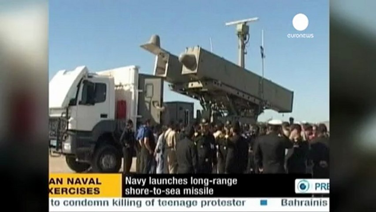 L'Iran testa missili nello Stretto di Hormuz