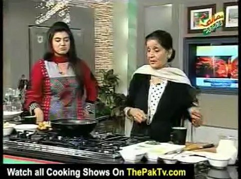 Handi With Zubaida Tariq By Masala Tv - 2nd January 2013 - Part 2
