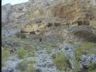 GÖDET..  '' SAKLI CENNET VADİSİ''  YABAN GÜLÜ KAYA YERLEŞKESİ