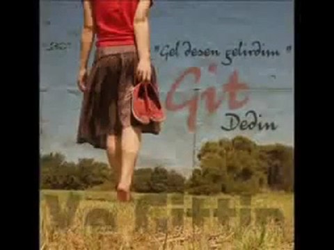 EYLEM AKTAS - DÜŞLERDE SEVDİM SENİ SÖYLEYEMEDIM