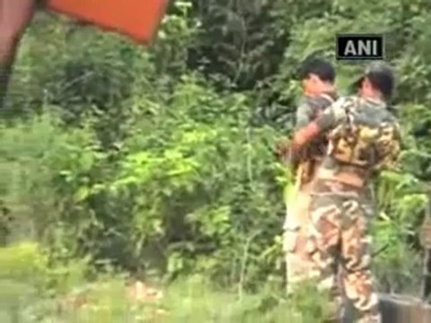 Four policemen killed in gun battle with Maoists in Bihar.mp4