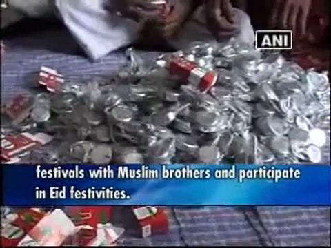 Hindu and Muslim artisans in Aligarh work together to make world famous locks.mp4