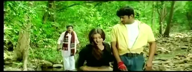 Arti Agarwal & Prabhas Love  Scene