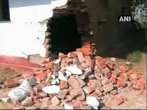 Maoists continue to create havoc in Jharkhand, Bihar.mp4