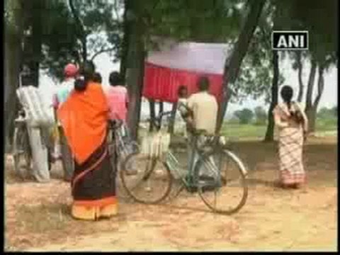 Maoists demand ransom from local businessmen in Jharkhand.mp4