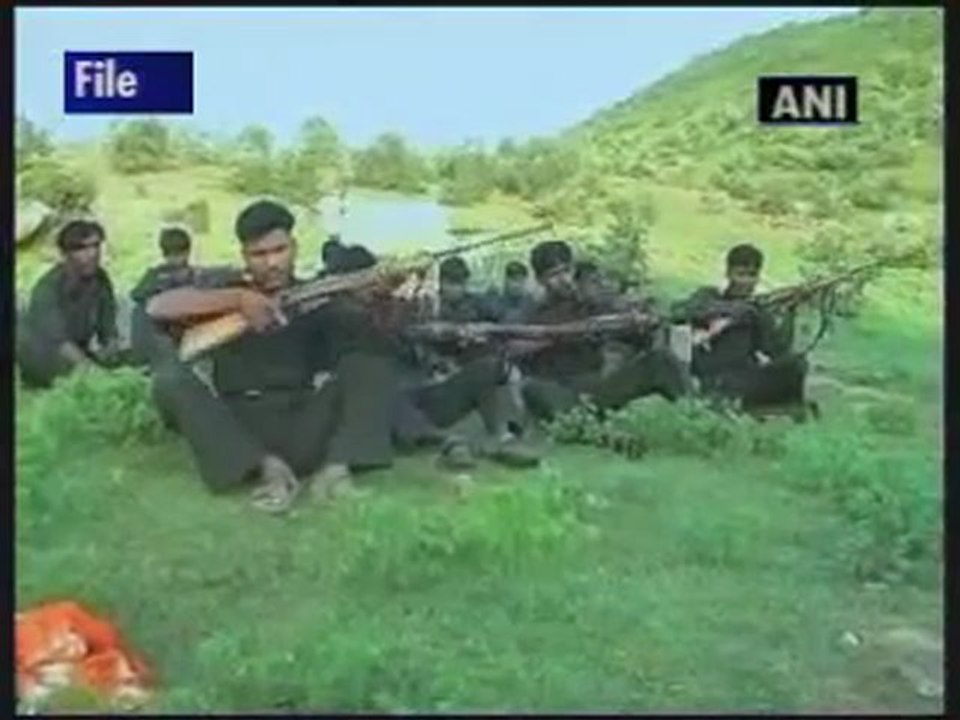 Maoists disrupt inter-state trading in West Bengal.mp4