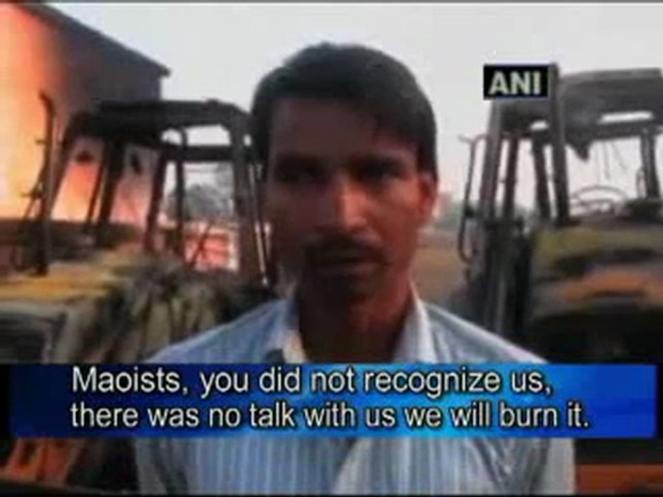 Maoists injure five labourers, burn machines in Bihar..mp4