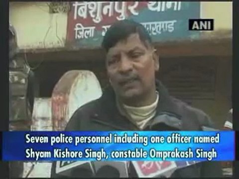 Maoists kill 8 including 7 cops in a landmine blast in Jharkhand.mp4