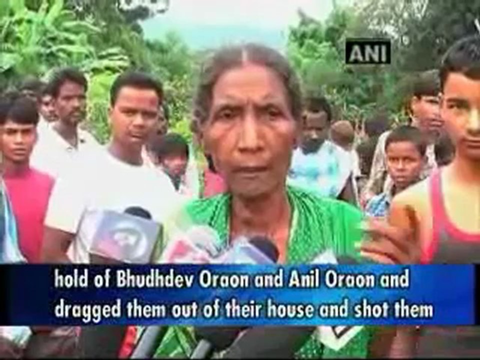 Maoists kill two villagers in Jharkhand.mp4