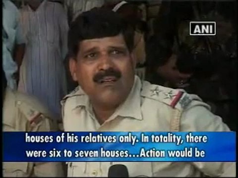 Maoists set ablaze house of BJP leader in Bihar.mp4