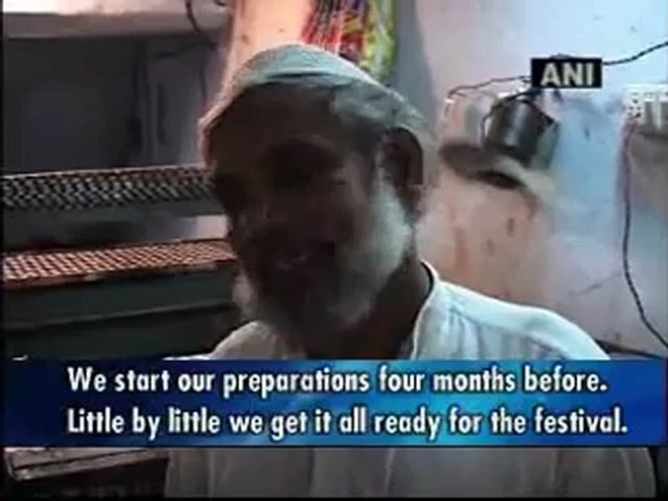 Muslim families prepare candles and Batashas for Diwali.mp4