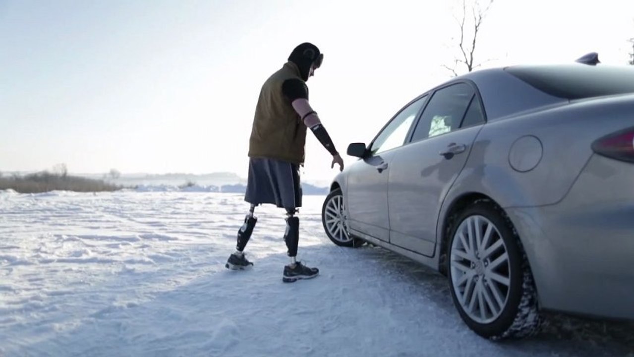 Amputé des 4 membres il drift en voiture