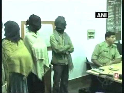 Orissa police arrests three Maoists from states Gajapti district.mp4