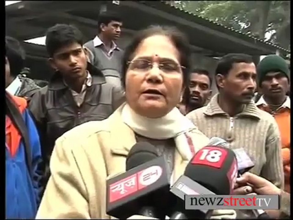 DELHI H.C ACCEPTS N.D TIWARI'S ILLEGITIMATE SON ROHIT'S PETITION.mp4