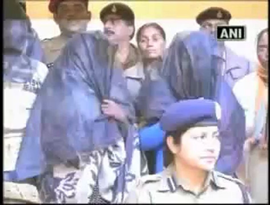 Police nab five Maoists in Jharkhand.mp4