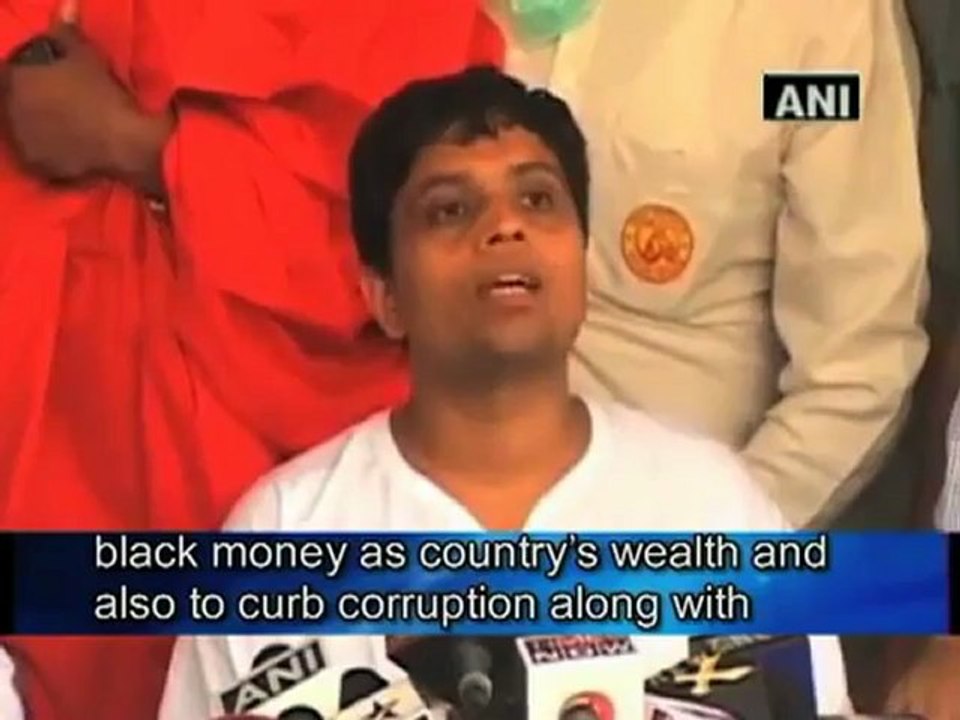 Ramdev ends nine day long fast.mp4