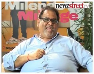 Satish Kaushik talks about Milenge Milenge.mp4