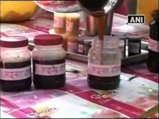 Self-help group in Uttarakhand makes herbal medicines.mp4