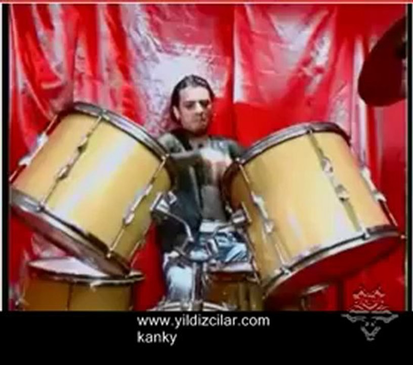 Yıldız Tilbe-       Aşk yok olmaktır "