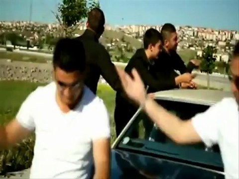 Dj OsMaN eKiCi vs Hüseyin Kagit _ Ozkan Ozcan - Hayati Tesbih Yapmisim (RemiX 2012) - Sesli1Chat
