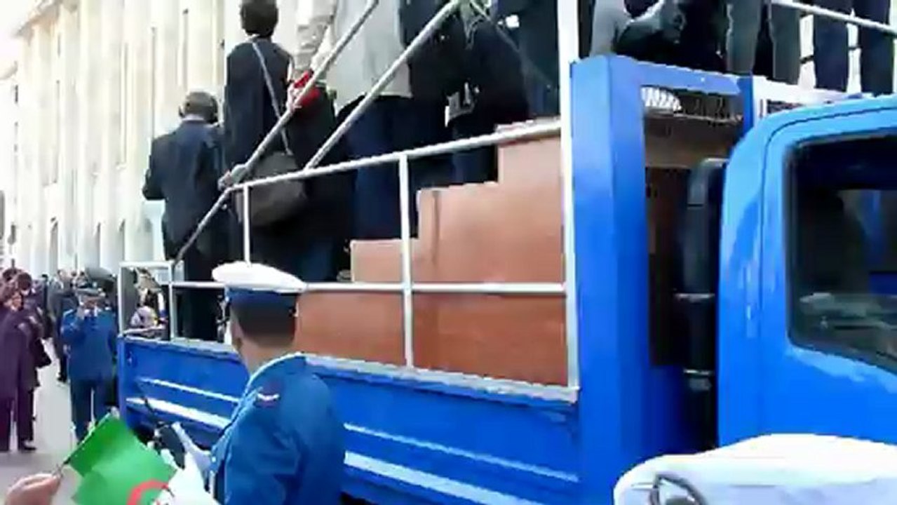 Alger le 19 décembre 2012 - Visite de François Hollande en Algérie  (couleur)