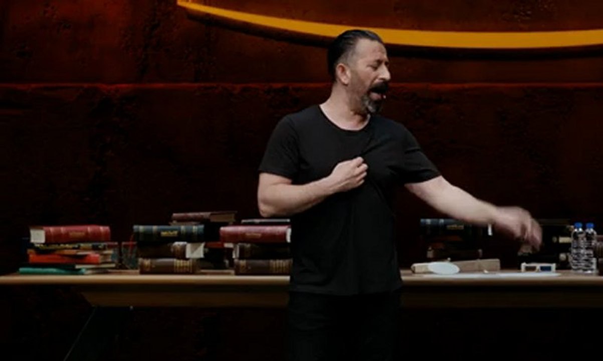 CEM YILMAZ | CM101MMXI FUNDAMENTALS / Sahne 03 (Yeni)