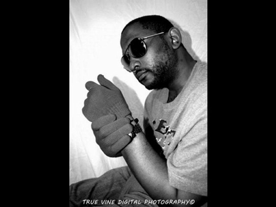 TRUE VINE DIGITAL PHOTOGRAPHY,IN THA DARK~