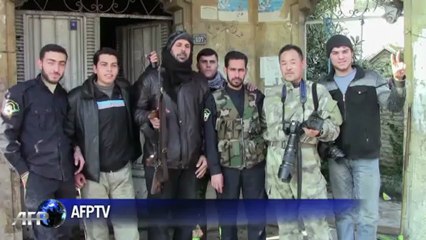 Japanese trucker gets kicks from Syria war tourism