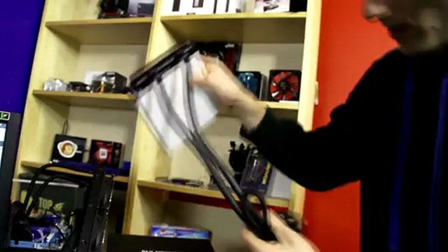 NZXT Kraken X40 140mm CPU Liquid Cooler Unboxing & First Look Linus Tech Tips