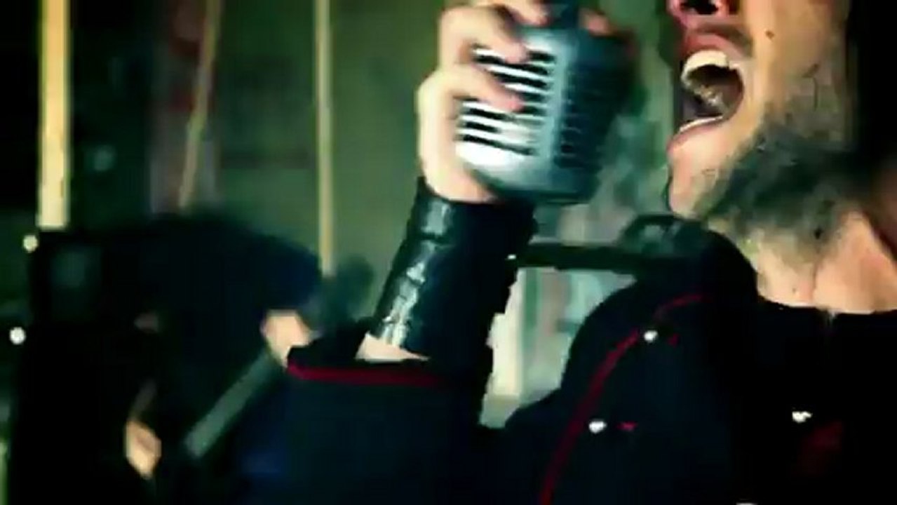 Onoma - _Bug_ (Official Music Video!)