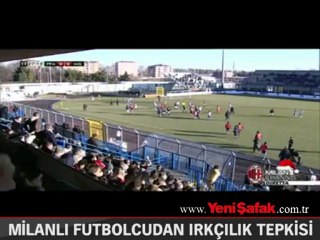 Descargar video: Milanlı futbolcu ırkçılık tepkisini böyle gösterdi