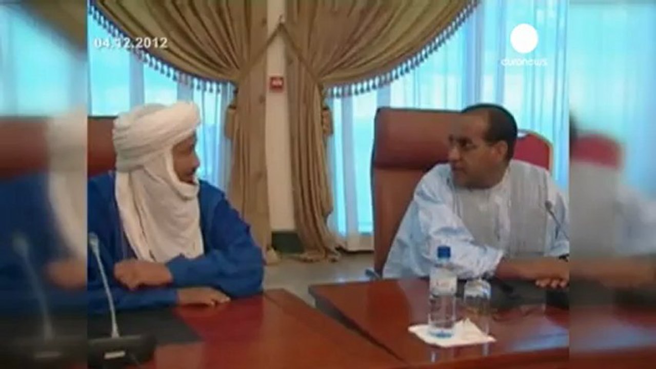 Mali : les islamistes d'Ansar Dine mettent fin à leur...