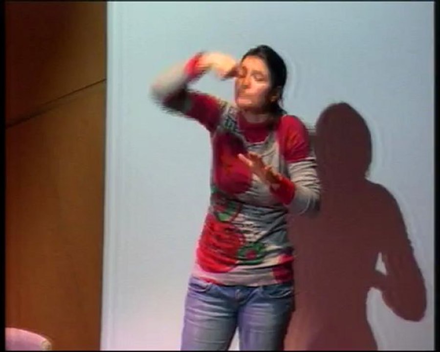 Heure du conte en langue des signes, avec Émilie Rigaud - Vidéo Dailymotion