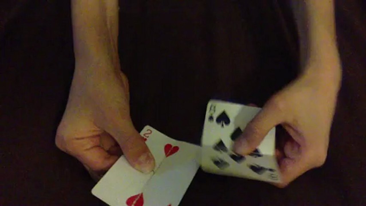 Tour de magie avec cartes truquées N°2
