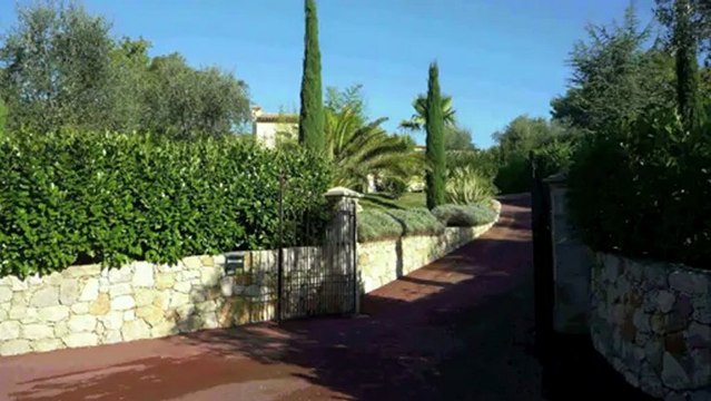 Villa à vendre - 06140 Tourrettes sur Loup - 200m² avec piscine sur oliveraie de 3500m²