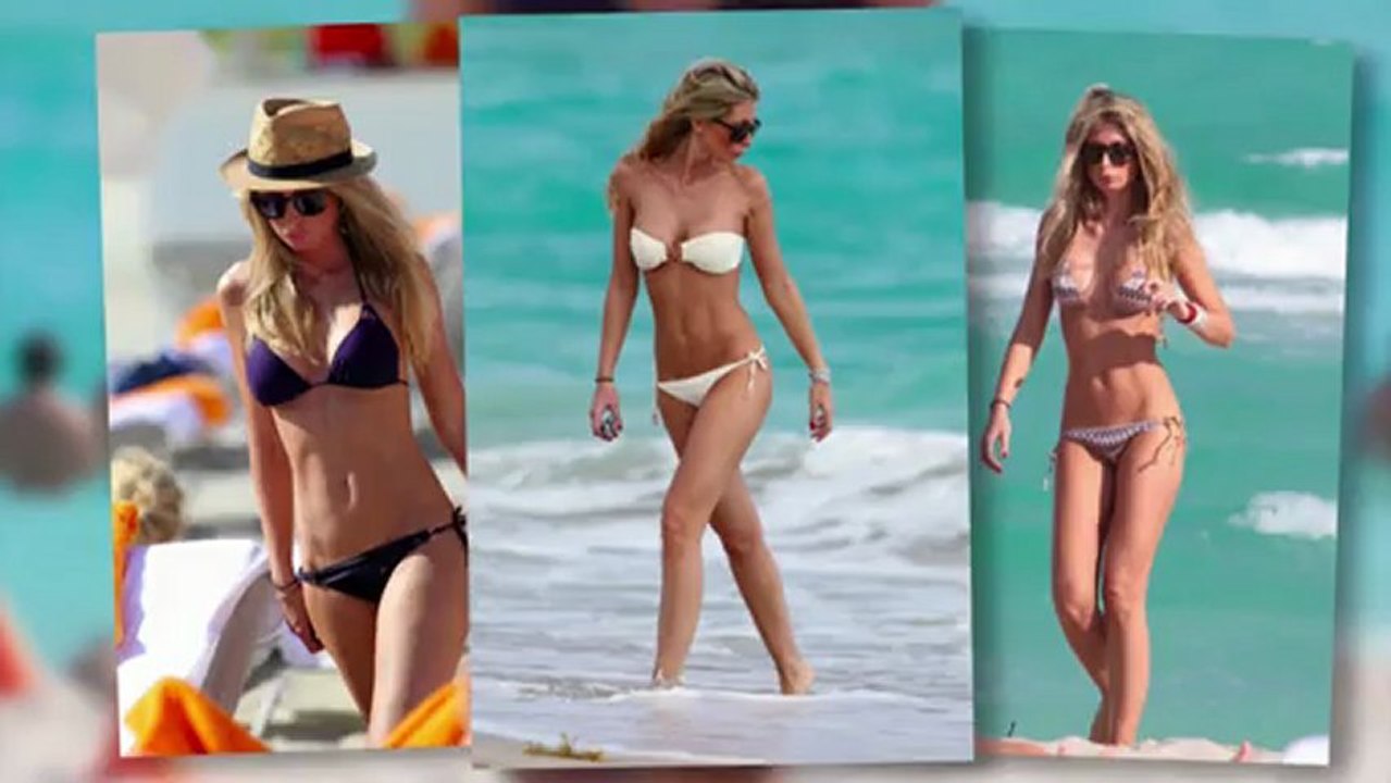 La belle italienne Silvia Abbate, sexy en bikini