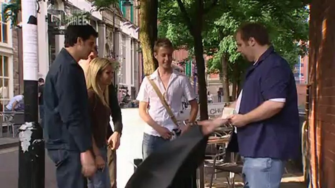 the.real.hustle.s02e04.ws.pdtv.xvid-remax