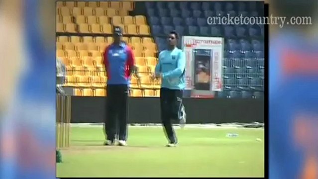 Sri Lanka players practice ahead of their 4th ODI against India at Colombo.mp4
