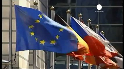 Las empresas de telecomunicaciones buscan crear una red...