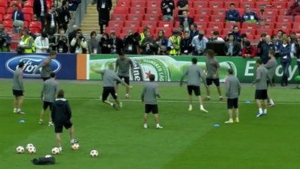 Quand deux joueurs du Barça se font humilier lors d'un Toro !