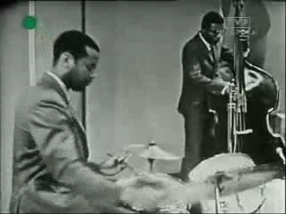 Thelonious Monk - Lulu's Back In Town